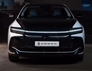 Toyota Crown [Middle East] '2023–pr.