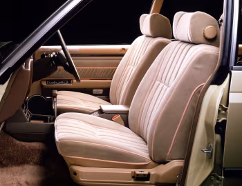 Interior Toyota Crown Super Saloon Turbo 4-door Hardtop (MS110) '08.1981–09.1983