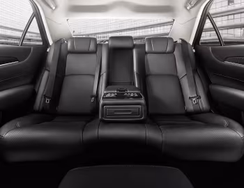 Интерьер Toyota Crown [China] (S210) '03.2015–04.2020