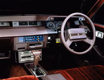 Panel frontal Toyota Crown 4Door Hardtop 2.0 Royal Saloon [Japan] (E-GS121) '08.1984–08.1985