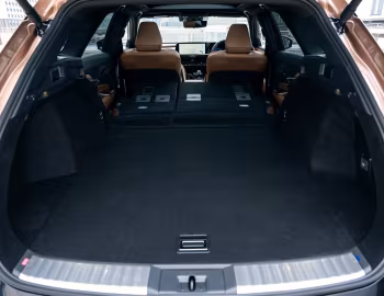 Ambos Toyota Crown Estate Z HEV [Japan] (6AA-AZSH38W) '03.2025–pr.