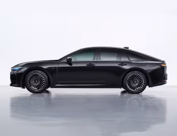 Toyota Crown HEV Sedan [China] '2023–pr.