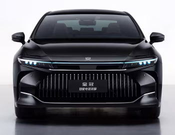 Toyota Crown HEV Sedan [China] '2023–pr.