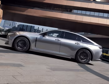 Toyota Crown HEV Sedan [China] '2023–pr.