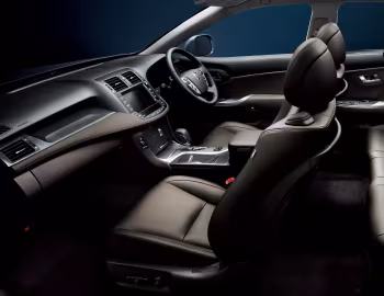 Interior Toyota Crown Hybrid (GWS204) '02.2010–12.2012