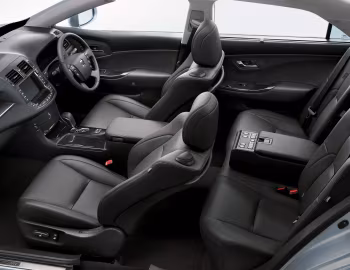 Interior Toyota Crown Hybrid (GWS204) '05.2008–02.2010