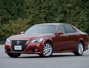 Toyota Crown Hybrid Athlete (S210) '12.2012–10.2015