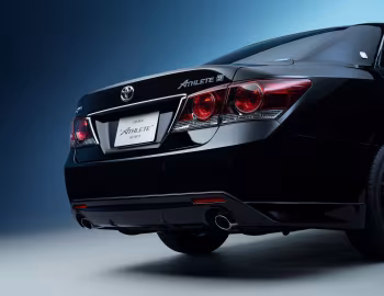 Toyota Crown Athlete S-T "J-Frontier Limited" (S210) '08.2017–05.2018