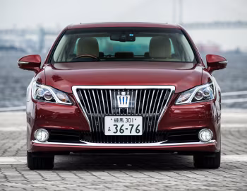 Toyota Crown Majesta F Version [Japan] (DAA-GWS214) '09.2013–10.2015