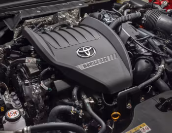 Bajo el capó 2023–pr. Toyota Crown Platinum [North America] '2022–pr.
