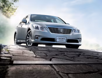 Toyota Crown Royal Saloon (S200) '02.2010–12.2012