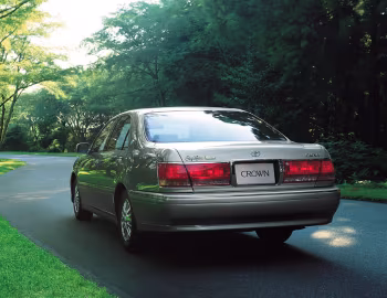 Toyota Crown Royal Saloon (S170) '08.2001–11.2003