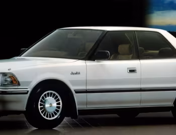 Toyota Crown Royal Saloon 2.0 Hardtop (GS131) '09.1987–10.1991