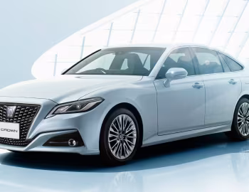 Toyota Crown S "Elegance Style III" [Japan] (6AA-AZSH20) '06.2021–07.2022