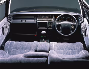 Panel frontal Toyota Crown Sedan (S130) '1991–95