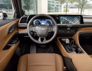 Panel frontal 2025–pr. Toyota Crown Signia Limited [North America] '2024–pr.