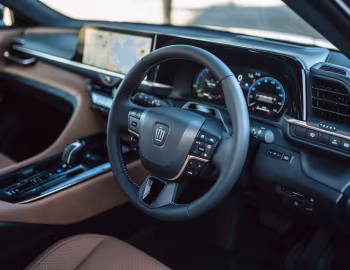 Interior Toyota Crown Sport Hybrid Z [Japan] '2023–pr.