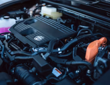 Bajo el capó Toyota Crown Sport Hybrid Z [Japan] '2023–pr.