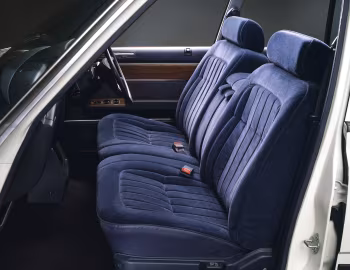 Interior Toyota Crown Super Saloon Sedan (S110) '09.1979–09.1983