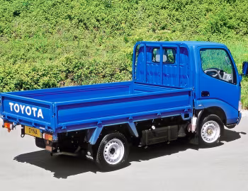Toyota Dyna 300 [UK-spec] '1999–2002