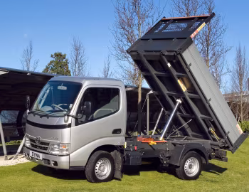 Toyota Dyna 300 Tipper [UK-spec] '2006–21