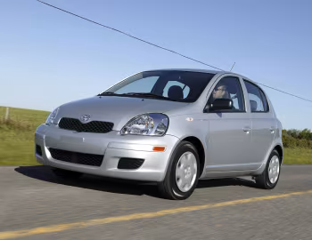 2004–05 Toyota Echo 5-door [Canada] '2003–05
