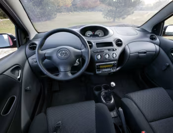 Panel frontal 2004–05 Toyota Echo RS 5-door [Canada] '2003–05
