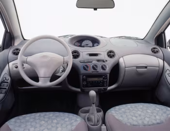 Panel frontal 2000–02 Toyota Echo Sedan [North America] '1999–2002