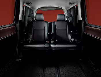 Интерьер Toyota Esquire '10.2014–06.2017