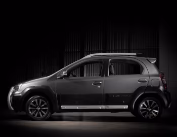 Toyota Etios Cross '2013–16