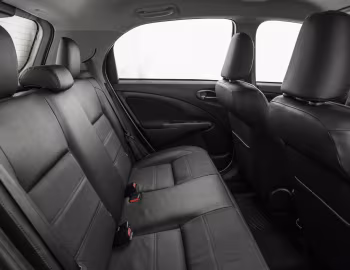 Interior Toyota Etios Platinum Hatchback [Latam] '2016–23