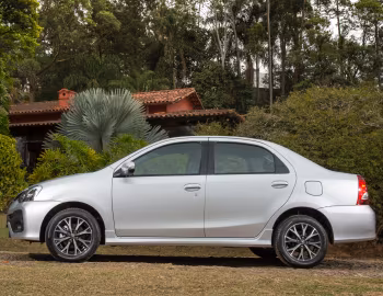 Toyota Etios Platinum Sedan [Latam] '2016–23