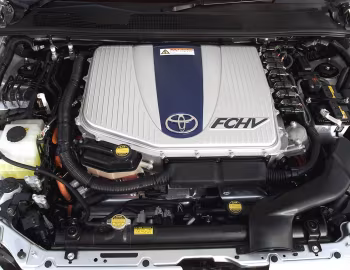 Под капотом Toyota FCHV-4 Concept '2001