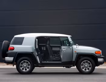 Toyota FJ Cruiser [South Africa] (GSJ15W) '2010–14