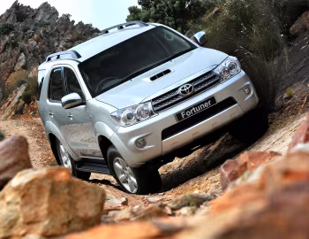 Toyota Fortuner [South Africa] '2008–11