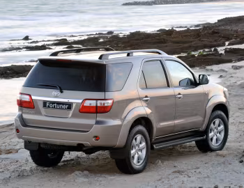 Toyota Fortuner [South Africa] '2008–11