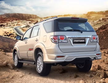 Toyota Fortuner '2011–15