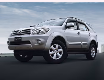 Toyota Fortuner '2008–11