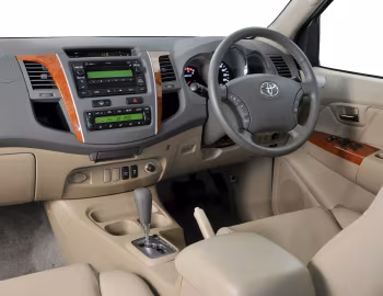 Panel frontal Toyota Fortuner [South Africa] '2008–11