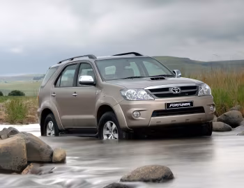 Toyota Fortuner [South Africa] '2005–08