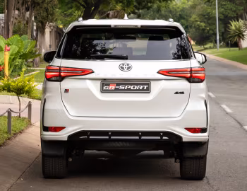 Toyota Fortuner GR-S [South Africa] '2025–pr.