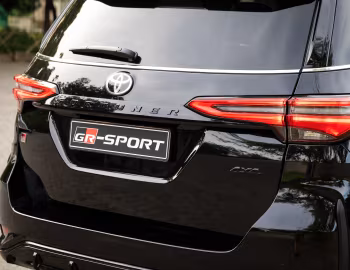 Toyota Fortuner GR-S [South Africa] '2025–pr.