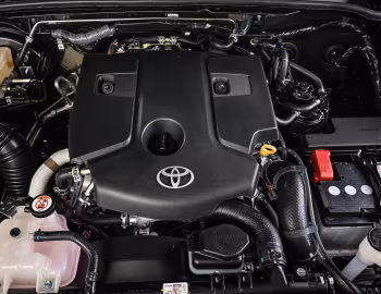 Bajo el capó Toyota Fortuner VX [South Africa] (AN160) '2020–23