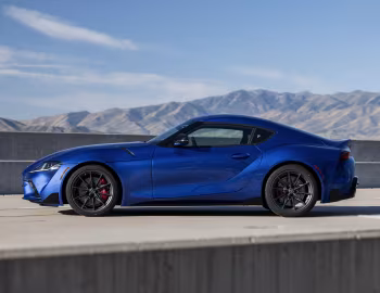 2023–pr. Toyota GR Supra 3.0 MT Premium [North America] (A90) '2022–pr.