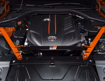 Bajo el capó 2024 Toyota GR Supra "45th Anniversary Edition" [North America] (A90) '2023–24