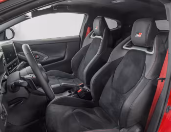 Interior Toyota GR Yaris [Latam] '2026