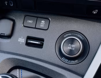 Intérieur Toyota GR Yaris "K. Rovanperä Edition" [RHD] '2024–pr.