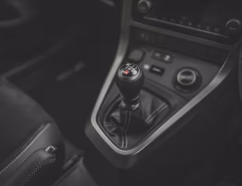 Interior Toyota GR Yaris MT [UK-spec] '2024–pr.