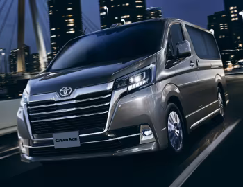 Toyota GranAce Premium '2019–24