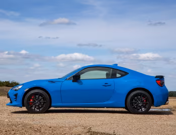 Toyota GT86 "Blue Edition" [UK-spec] '2018–21
